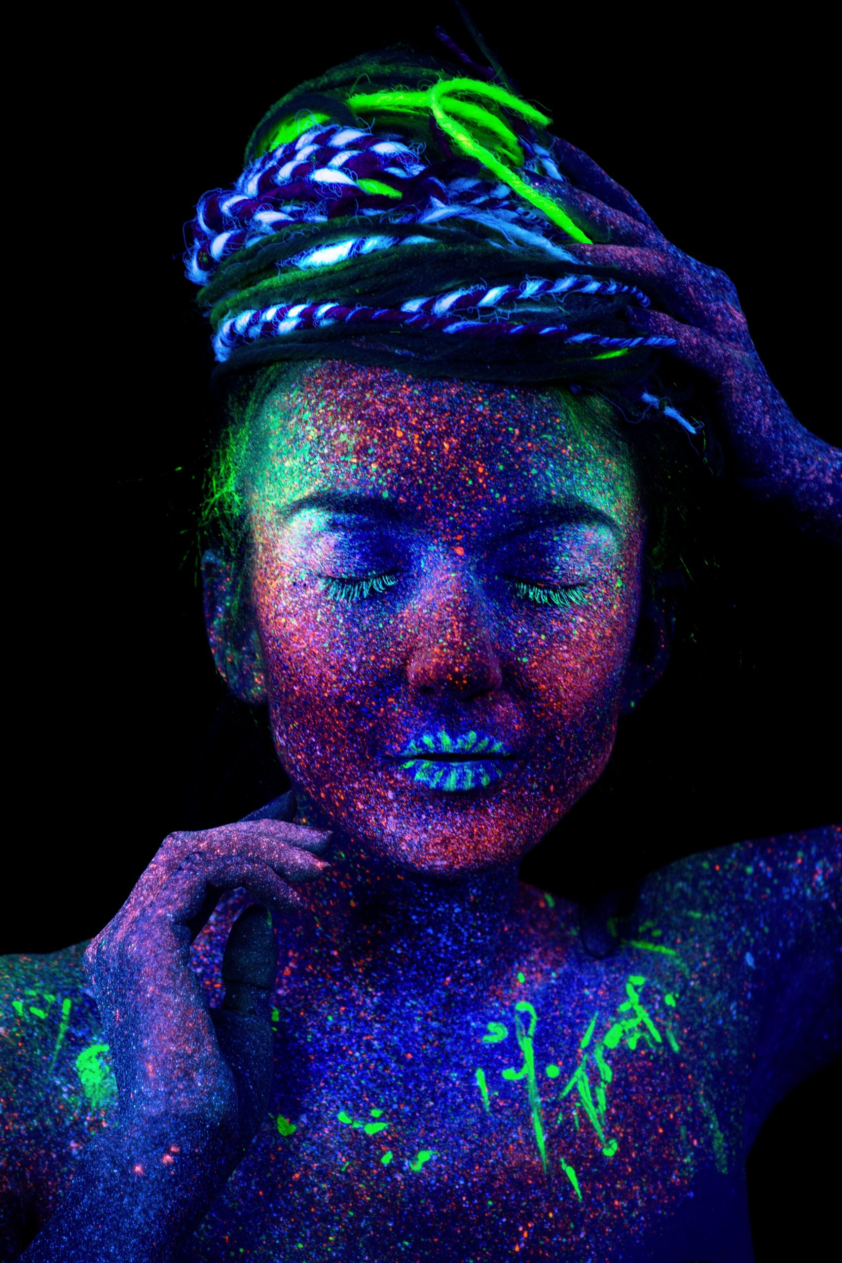 Creative UV Body Painting